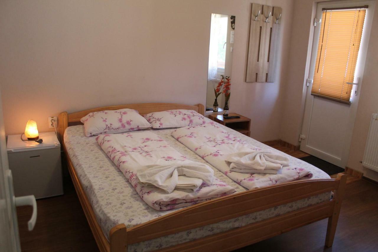 פרייד Kovacs Guesthouse מראה חיצוני תמונה