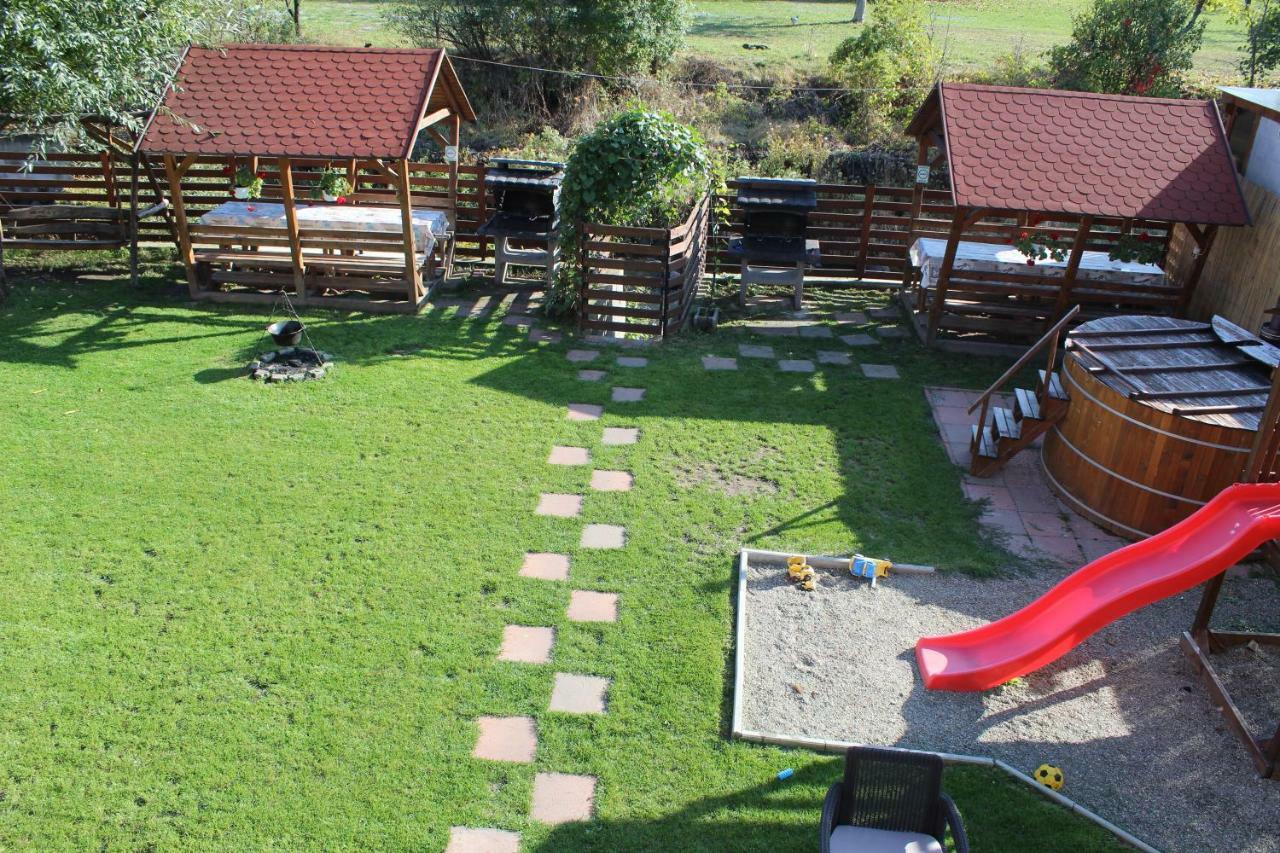 פרייד Kovacs Guesthouse מראה חיצוני תמונה